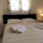 Em & Em Apartment